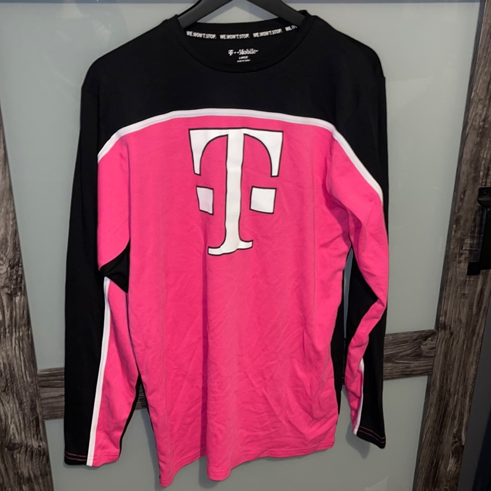 T mobile shirt